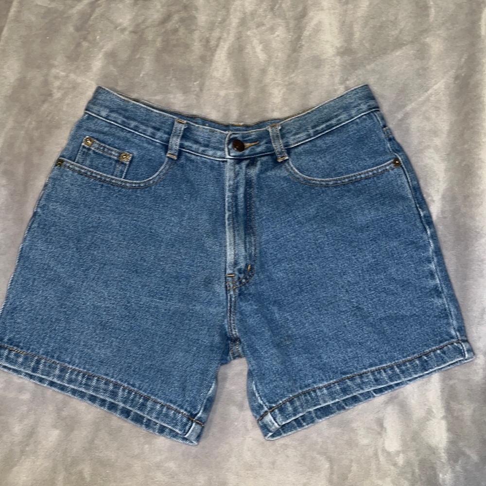 501 blue Levi’s shorts size 31x32
